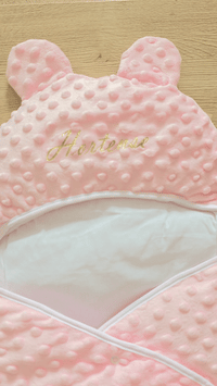 Nid d'ange emmaillotage rose pour bébé de la naissance à 6 mois