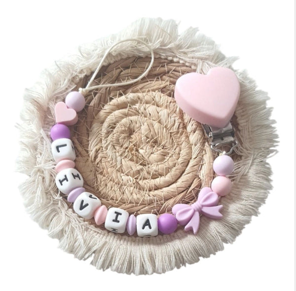 attache tétine pour fille personnalisée