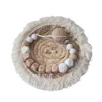 Attache tétine bébé personnalisée blanc et bois 