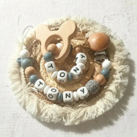 ✨ Ensemble Attache Tétine Personnalisé Mickey : Bois, Silicone et Crochet Gris & Blanc