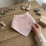 Bavoir bandana bébé personnalisé en gaze de coton