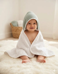 Cape de bain bébé personnalisée avec gants assortis