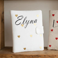 protège carnet de santé personnalisé en gaz de coton et motif petit coeur or