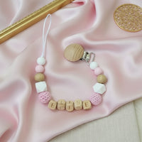 accroche tutu  pour bébé fille personnalisée en bois et silicone