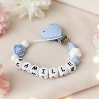 attache tétine bleu clips coeur 