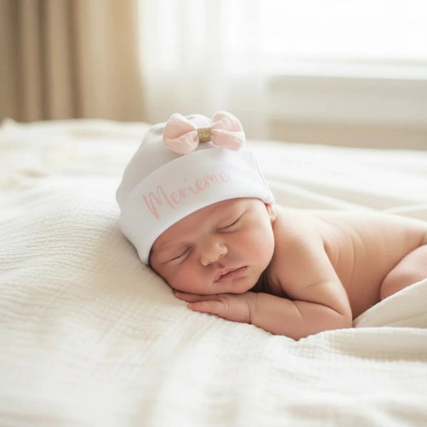 bonnet blanc bébé en coton personnalisé avec noeud rose en gaz de coton