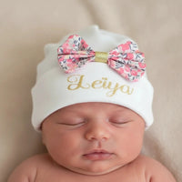 bonnet pour bébé en coton blanc liberty personnalisé