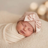 bonnet naissance pour bébé en laine rose thé