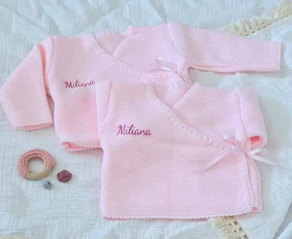brassière pour bébé en rose laine personnalisé avec prénom