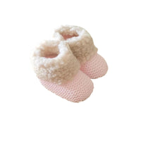 chausson pour bébé en laine avec fourrure moumoute rose 