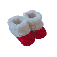 chausson pour bébé en laine avec fourrure moumoute de couleur rouge 