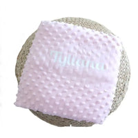 couverture en minky polaire rose personnalise