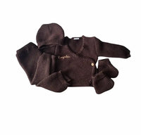 ensemble naissance pour bebe de couleur marron avec prénom