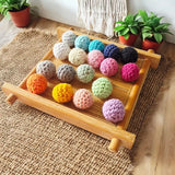 Lot de perles crochet 16 mm de 18 couleurs pour création DIY d'attaches tétines, hochets et colliers d'allaitement. Fourniture certifiée CE.