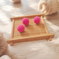 perle en crochet 20mm de couleur 20 mm en fushia rose pour création DIY d'attache tétine, hochet sensoriel et collier de dentition. 🧶