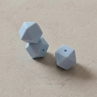 perle hexagonal bleu clair 17 mm création attache tetine et anneau dentition 