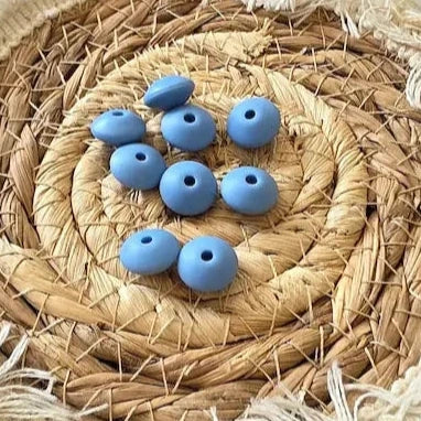perle en silicone plate 12 mm couleur bleu-gris