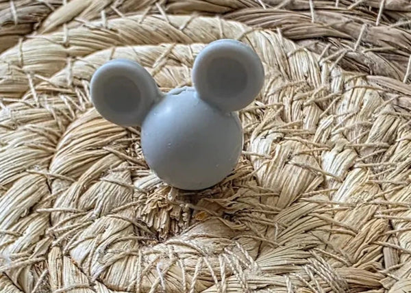 perle en silicone en forme tete mickey en couleur gris clair