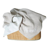 voici notre plaid bebe sablé en nid d'abeille gauffré personnalisé 
