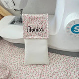 pochette aimantée aide soignant personnalisé blanc floral