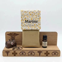 pochette infirmière aimantée aide soignant or floral jaune 