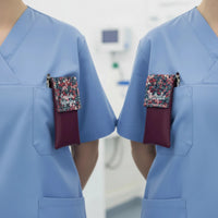 pochette infirmière de couleur prune et rouge 