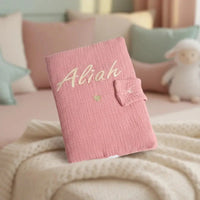 Protège Carnet de Santé Gaze de Coton Molletonné - Framboise et Cœurs Or Pailletés 💖✨