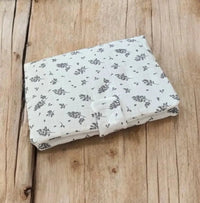 protège carnet de santé en gaze de coton motif feuille 