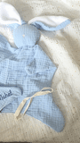 vidéo présentant  doudou attache tetine bleu personnalisé